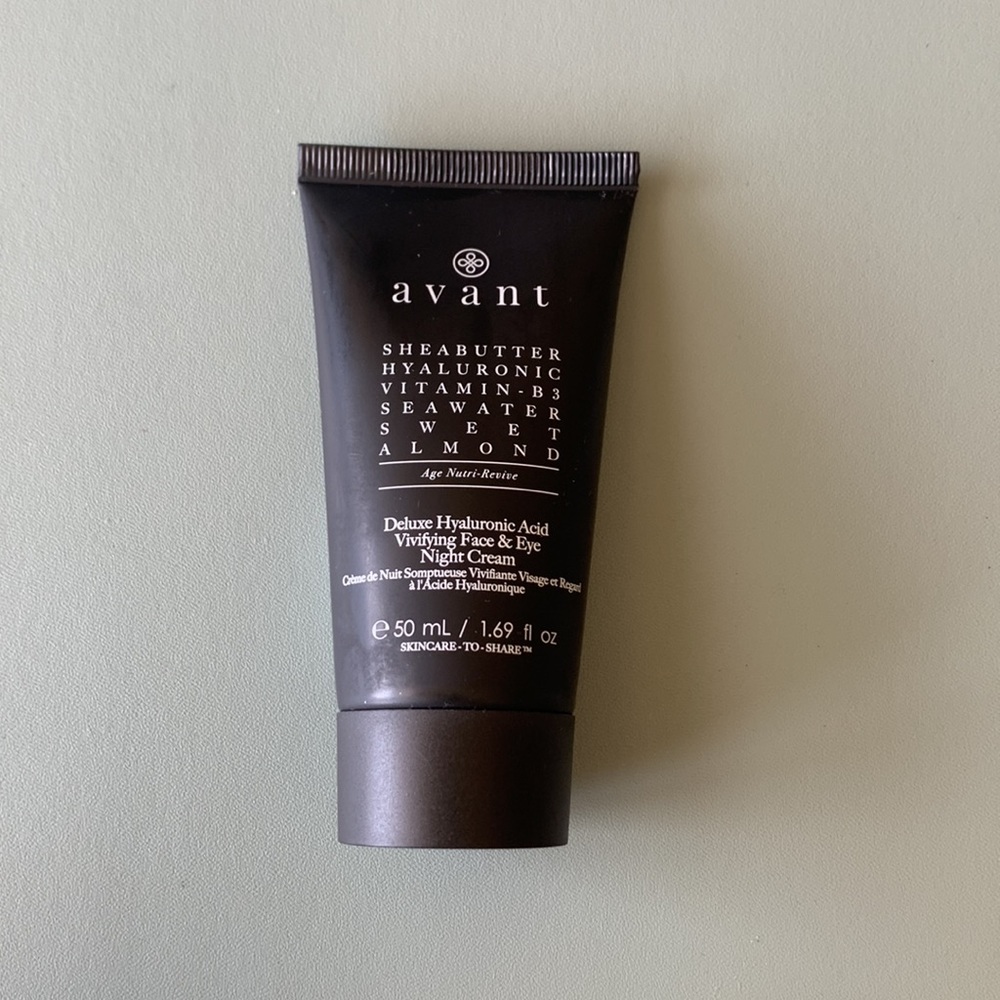 Avant Deluxe Hyaluranic Acid Night Cream